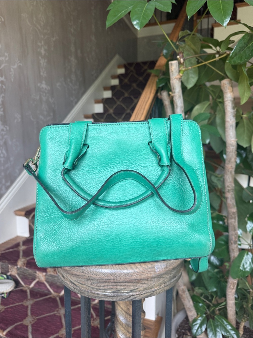 VITTORIA NAPOLI made in Italy, ladies green leather tote very good condition